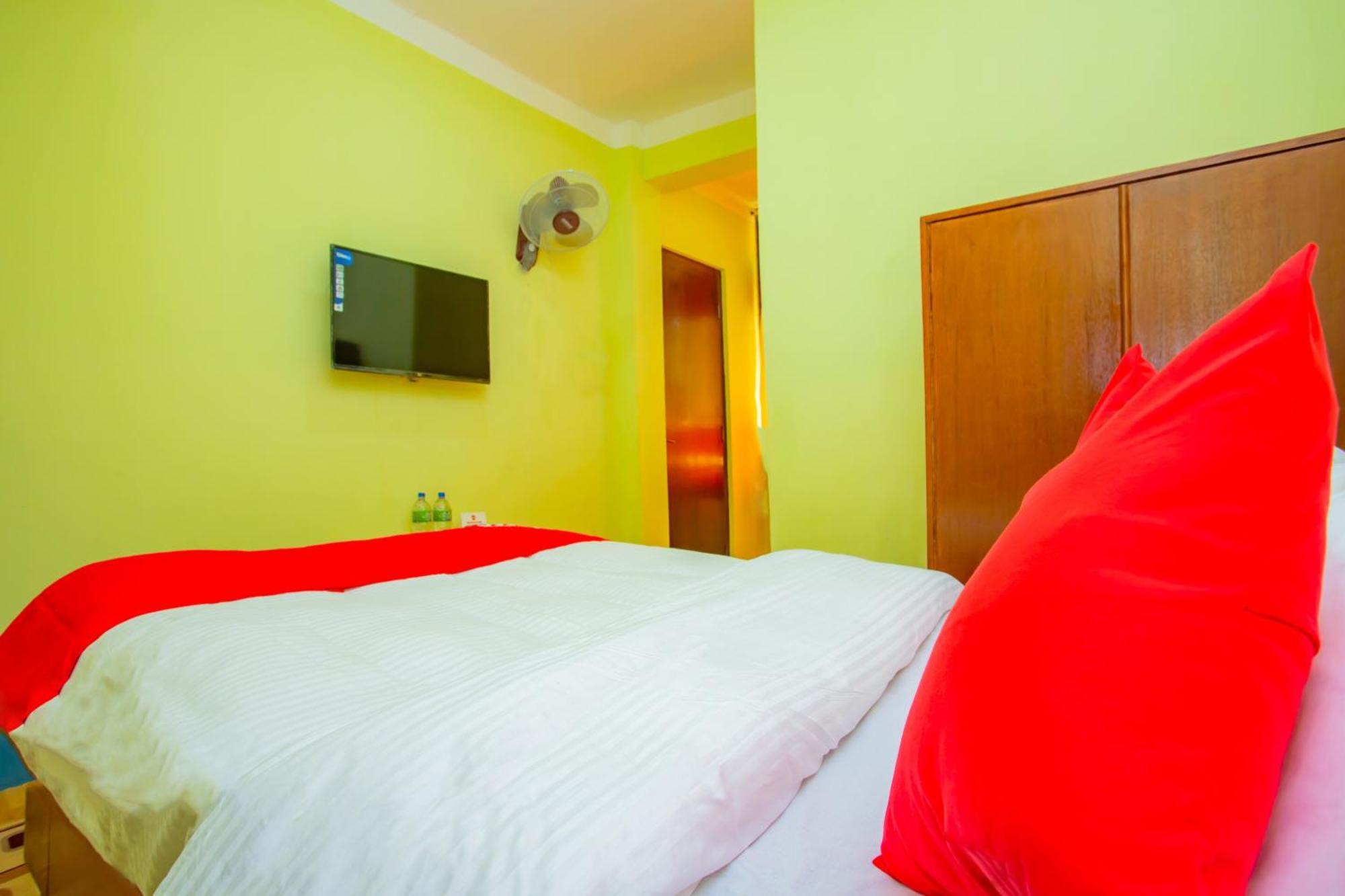 Oyo 589 Hotel Trimurti Kathmandu Ngoại thất bức ảnh