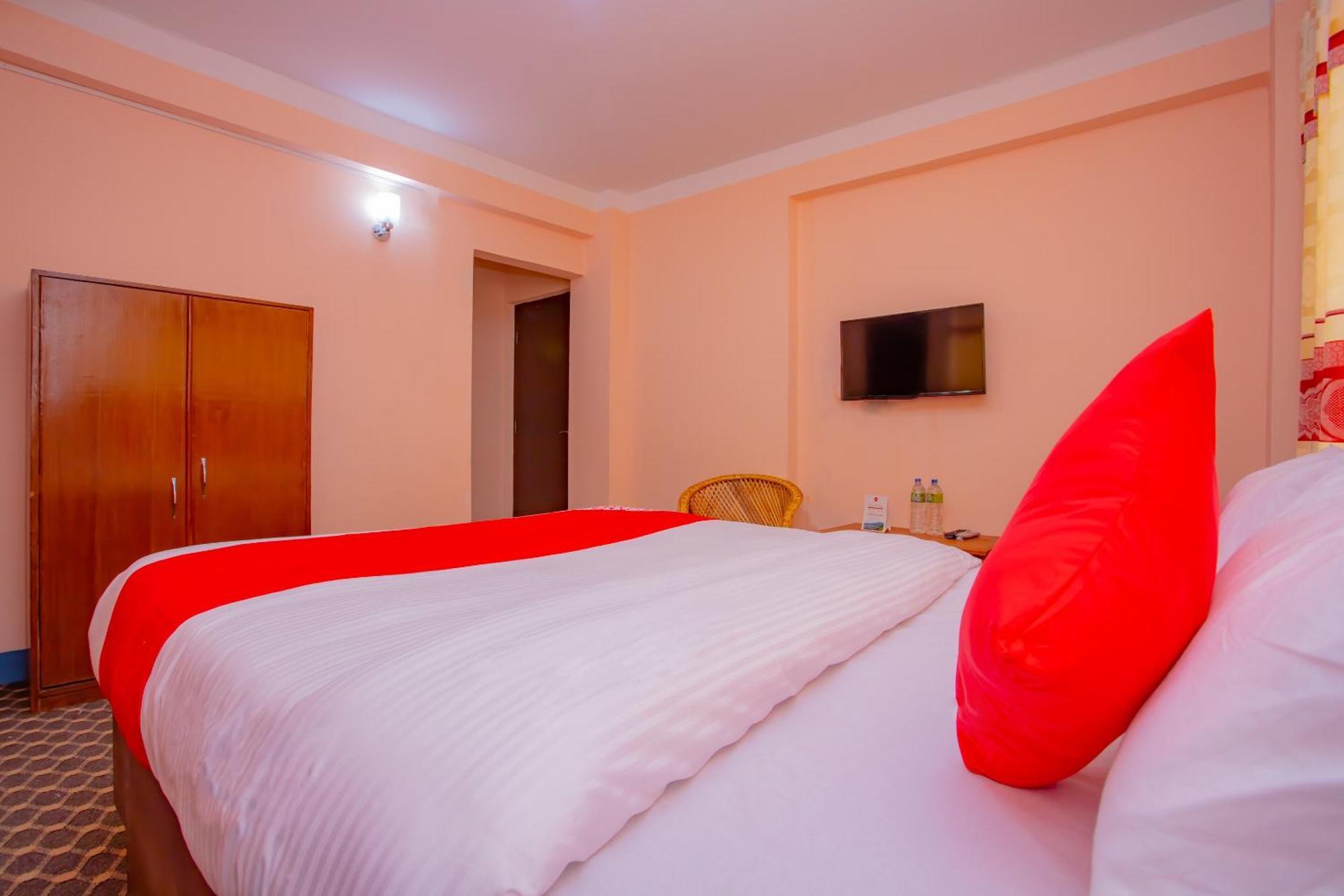Oyo 589 Hotel Trimurti Kathmandu Ngoại thất bức ảnh