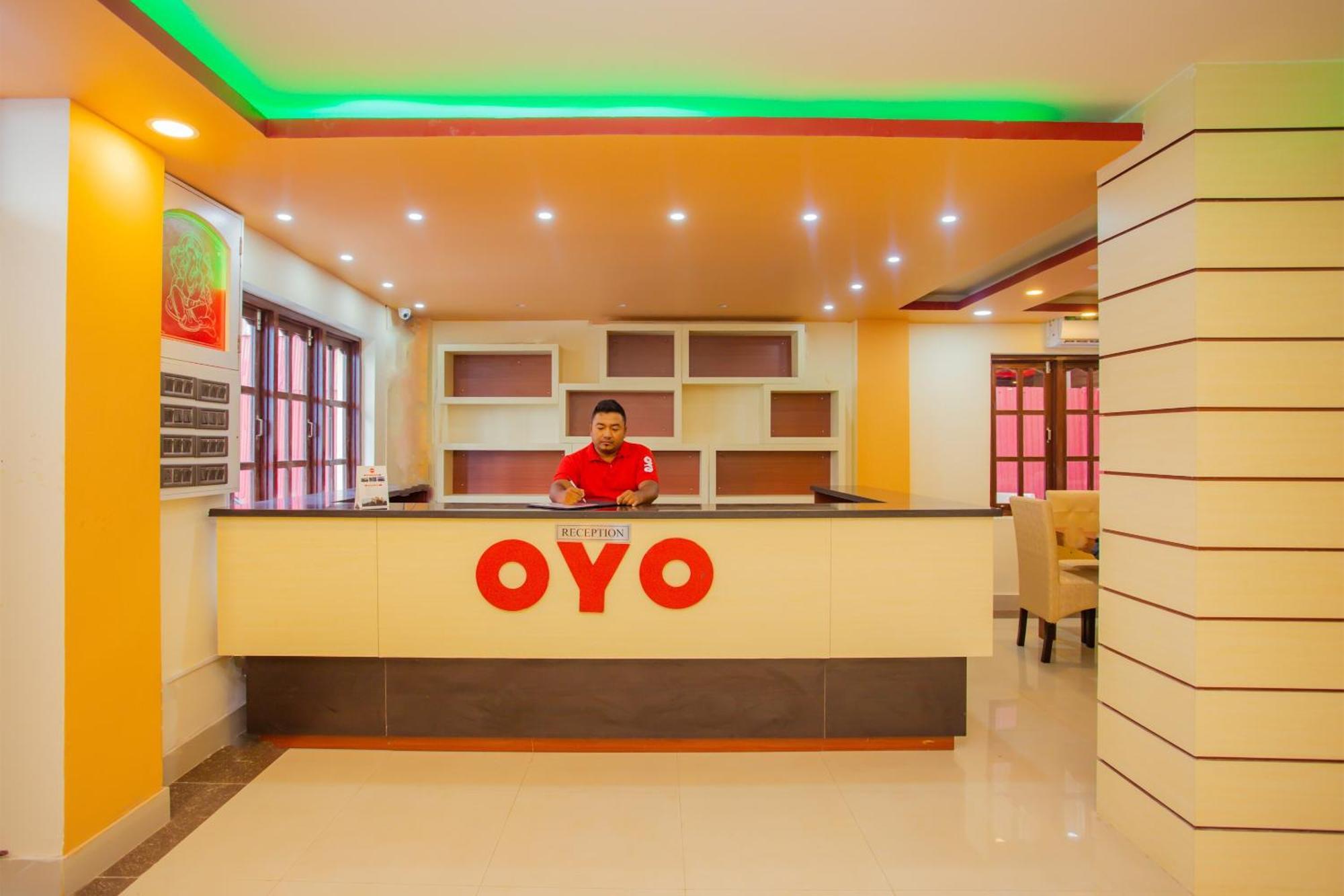 Oyo 589 Hotel Trimurti Kathmandu Ngoại thất bức ảnh
