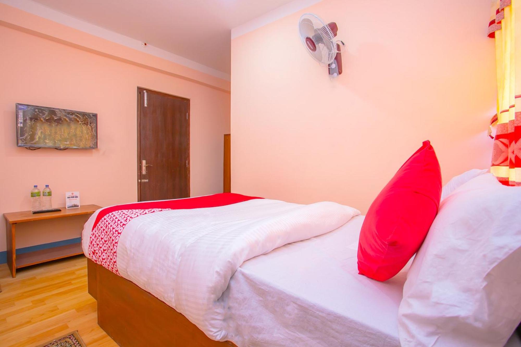 Oyo 589 Hotel Trimurti Kathmandu Ngoại thất bức ảnh