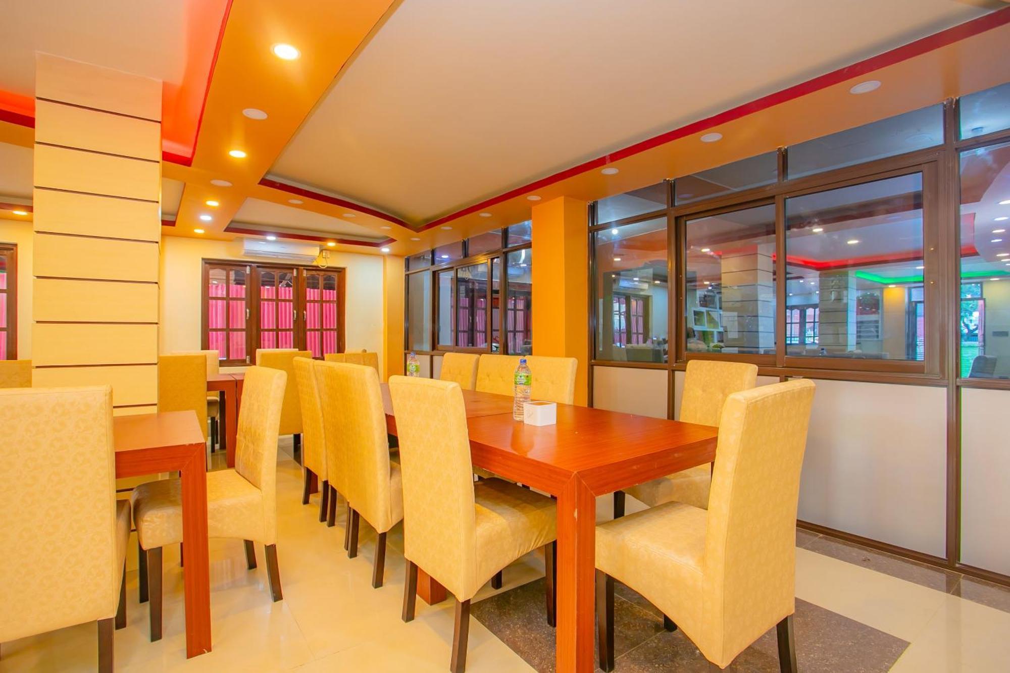 Oyo 589 Hotel Trimurti Kathmandu Ngoại thất bức ảnh