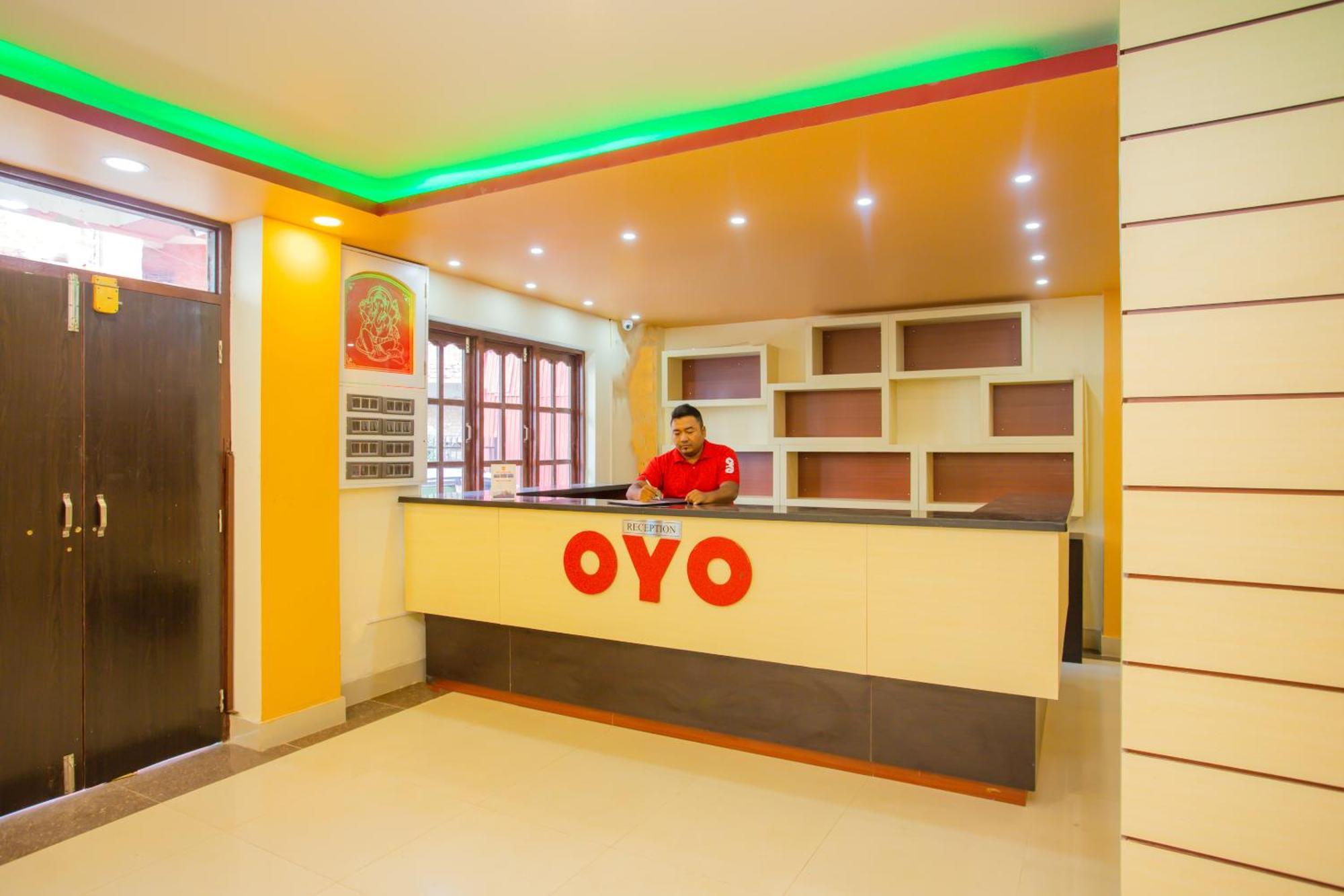 Oyo 589 Hotel Trimurti Kathmandu Ngoại thất bức ảnh